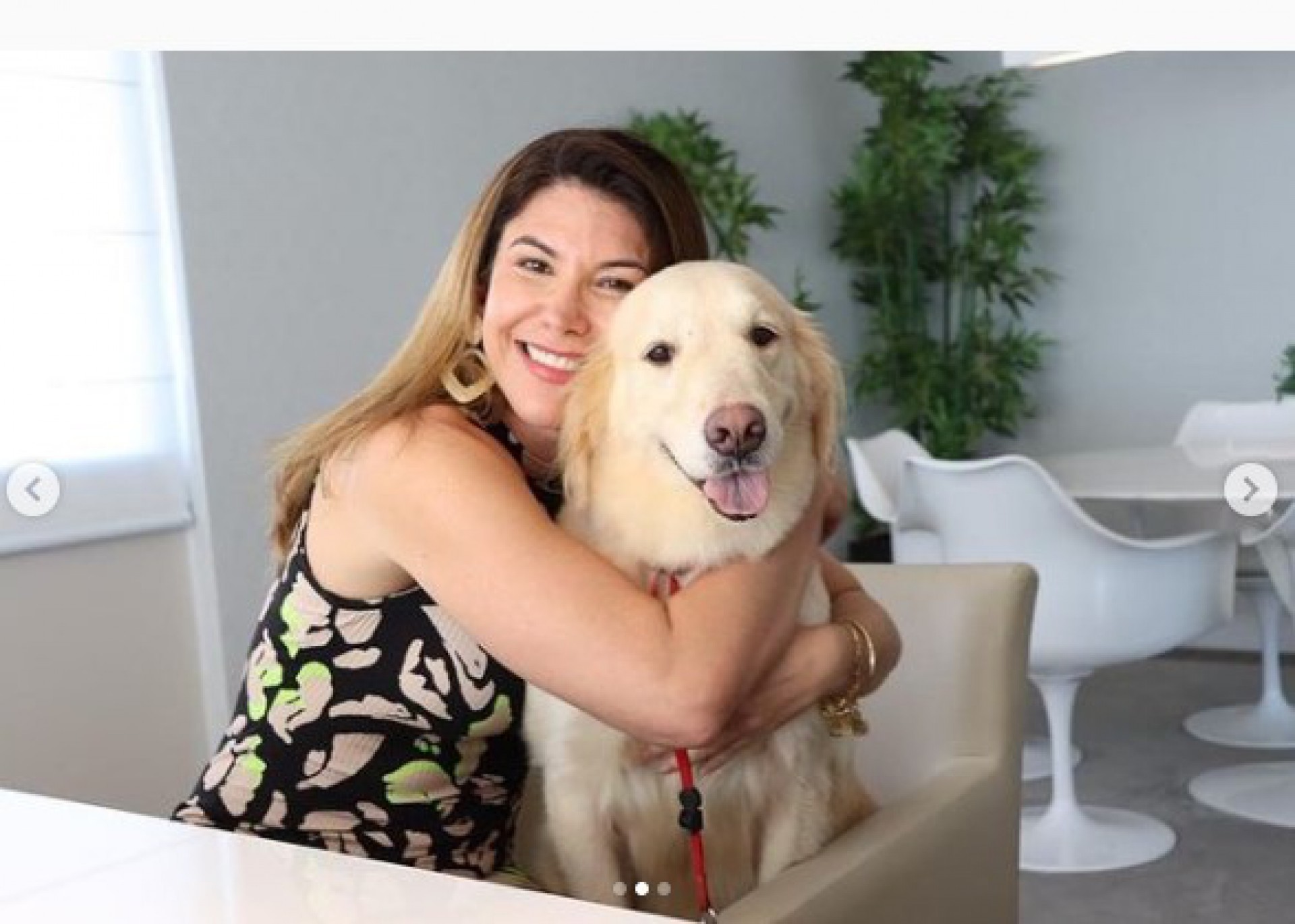 Manoela n&atilde;o resistiu a tanta fofura  - Rede social 