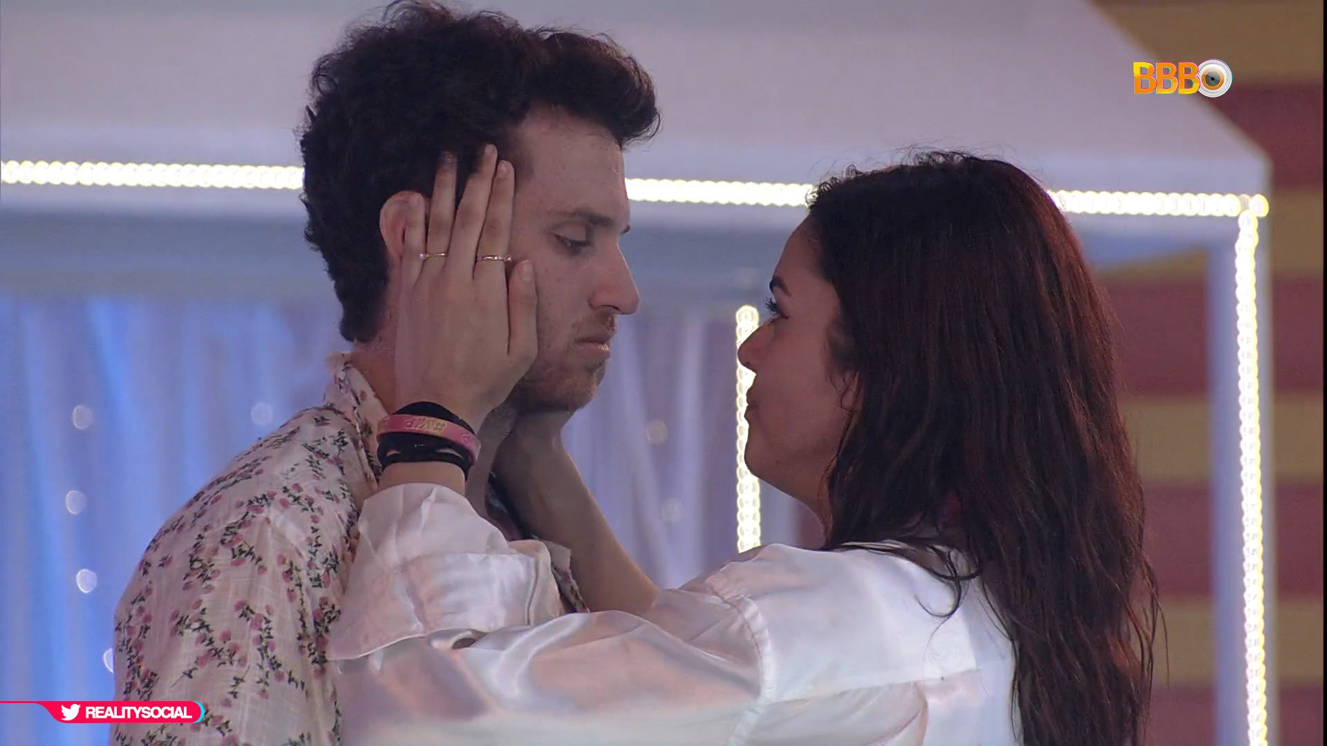 Lucas conversa com Elovênia sobre seu erro com Linn - Reprodução