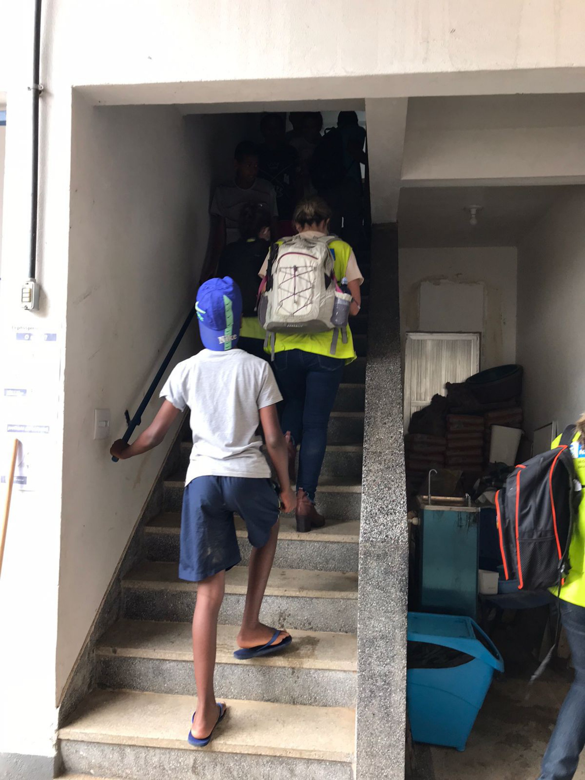 Secretário de Saúde acompanha trabalho da Vigilância Estadual em abrigos em Petrópolis - Divulgação