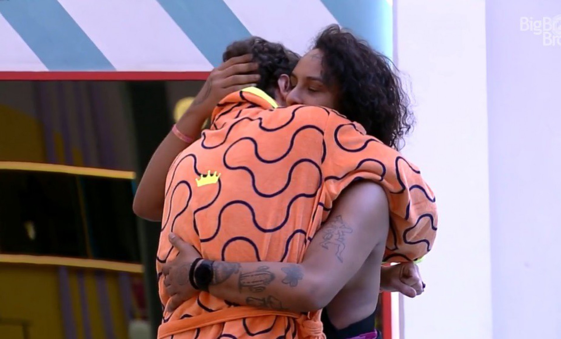 Lucas se desculpa com Linn - reprodução da TV Globo