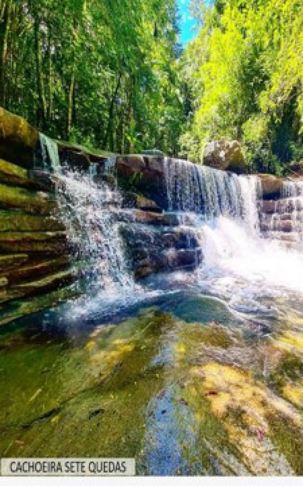 A poucos minutos do centro urbano de Macaé, os distritos de Córrego do Ouro, Glicério, Bicuda, Sana e Frade reúnem belas paisagens e lindas cachoeiras pra quem buscar estar em contato com a natureza