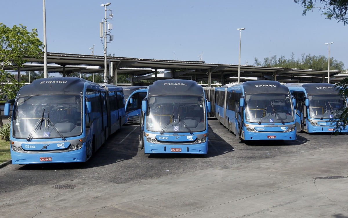 Geral - Funcionarios do BRT entram em greve. Na foto, Terminal Alvorada, zona oeste do Rio. - Reginaldo Pimenta / Agencia O Dia
