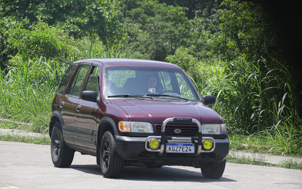 Paolla Oliveira grava cenas de novela na Zona Oeste do Rio