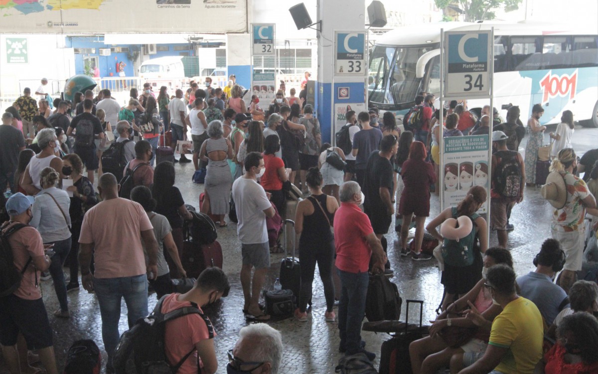 Rodoviaria Novo Rio feriado de Carnaval, nesta sexta (25).