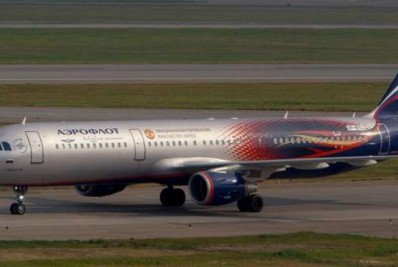 United rescinde com companhia aérea russa após ataque à Ucrânia