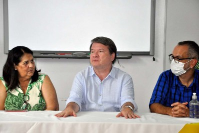 Magé fecha com UERJ para formação continuada de professores