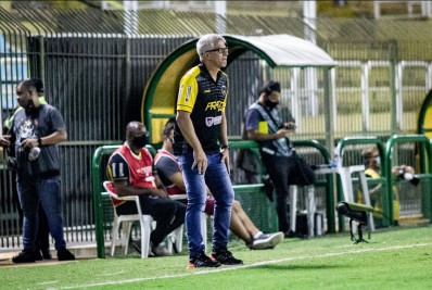 Técnico Neto Colucci fala sobre a eliminação do Voltaço na Copa do Brasil