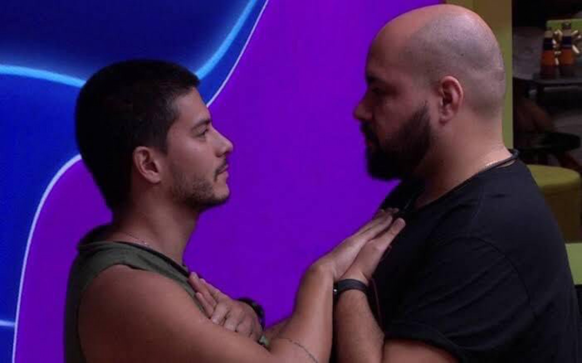 Arthur Aguiar e Tiago Abravanel - Reprodução