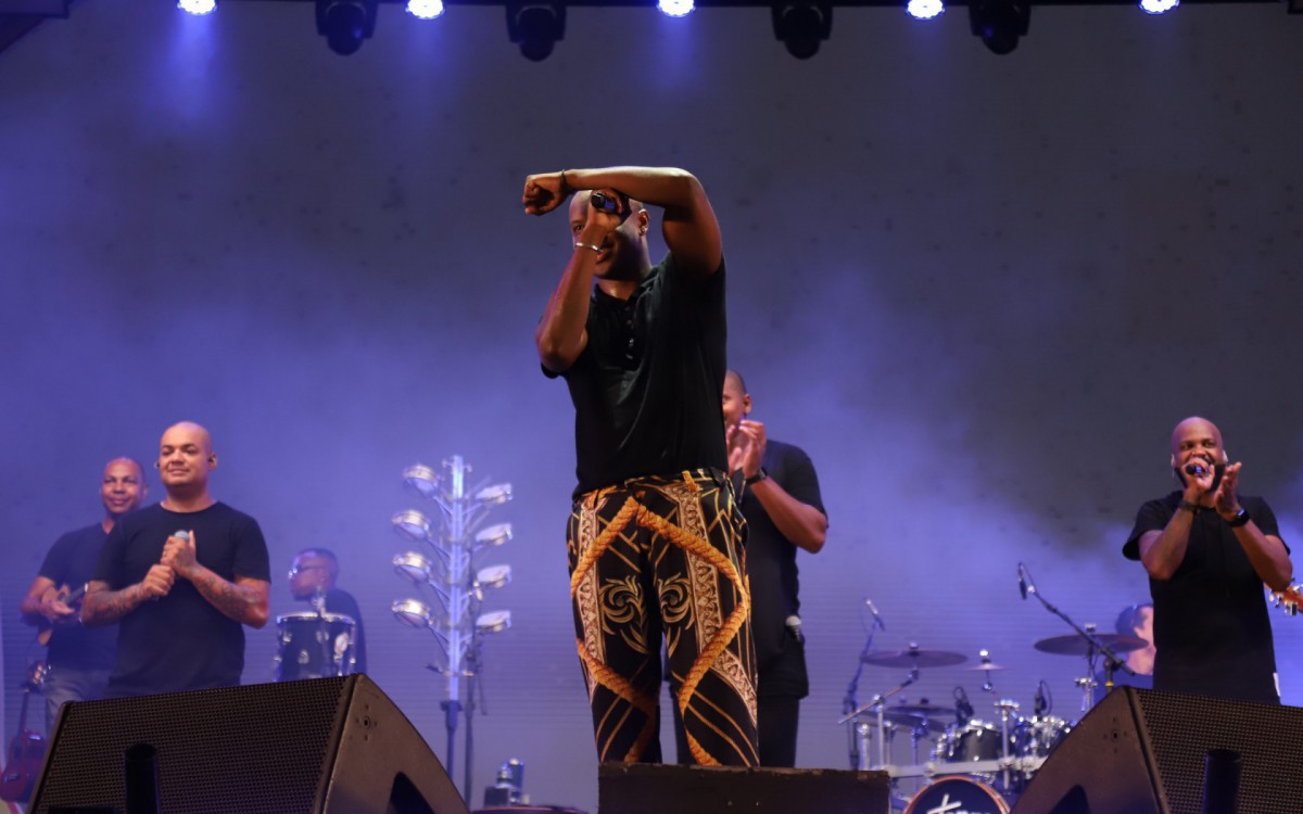 Thiaguinho faz show no Riocentro