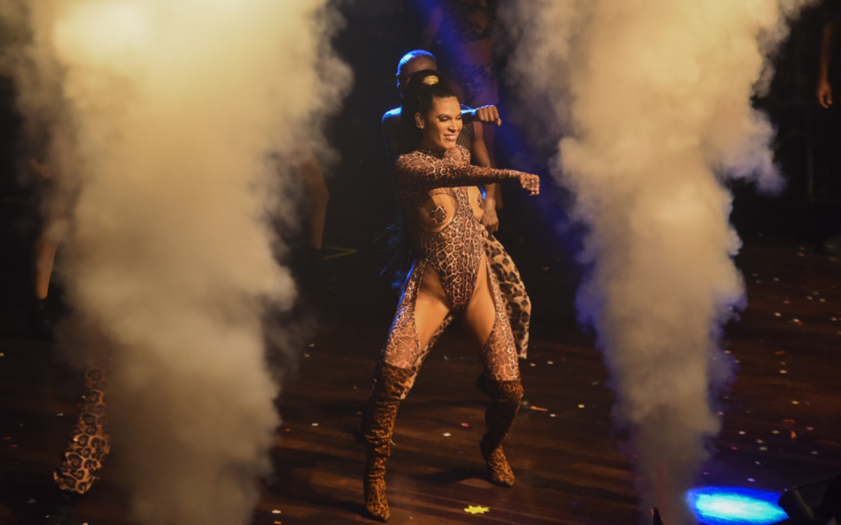 Pocah faz apresenta&ccedil;&atilde;o com bloco que leva seu nome em S&atilde;o Paulo