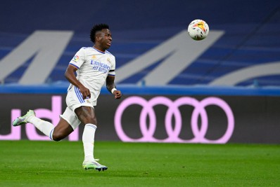 Negociação com Mbappé trava renovação de Vinicius Junior com o Real Madrid