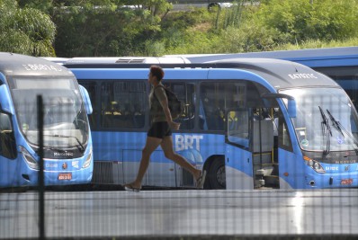 Prefeitura compra 100 ônibus para a renovação da frota do BRT