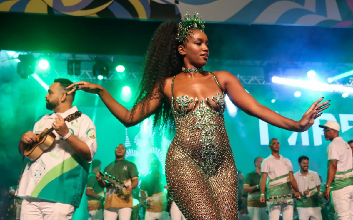 Iza na abertura do Rio Carnaval