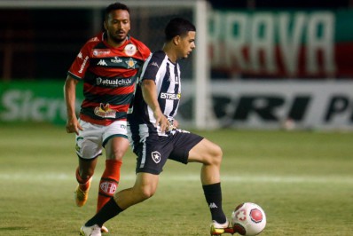 Botafogo é derrotado pela Portuguesa e adia classificação para semifinal do Carioca