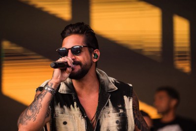 Felipe Pezzoni, vocalista da Banda Eva, passa por cirurgia de emergência