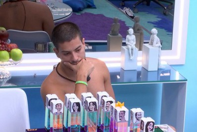 'BBB 22': Arthur Aguiar aconselha Paulo André: 'A melhor pessoa pra você colocar é ela'