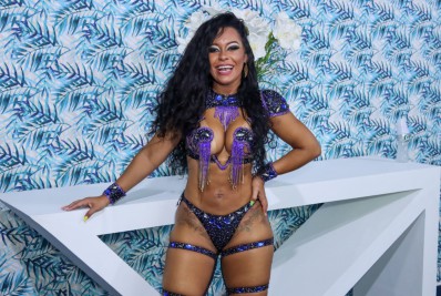 Rainha da Beija-Flor, Raissa de Oliveira exibe corpão escultural no Rio Carnaval 2022