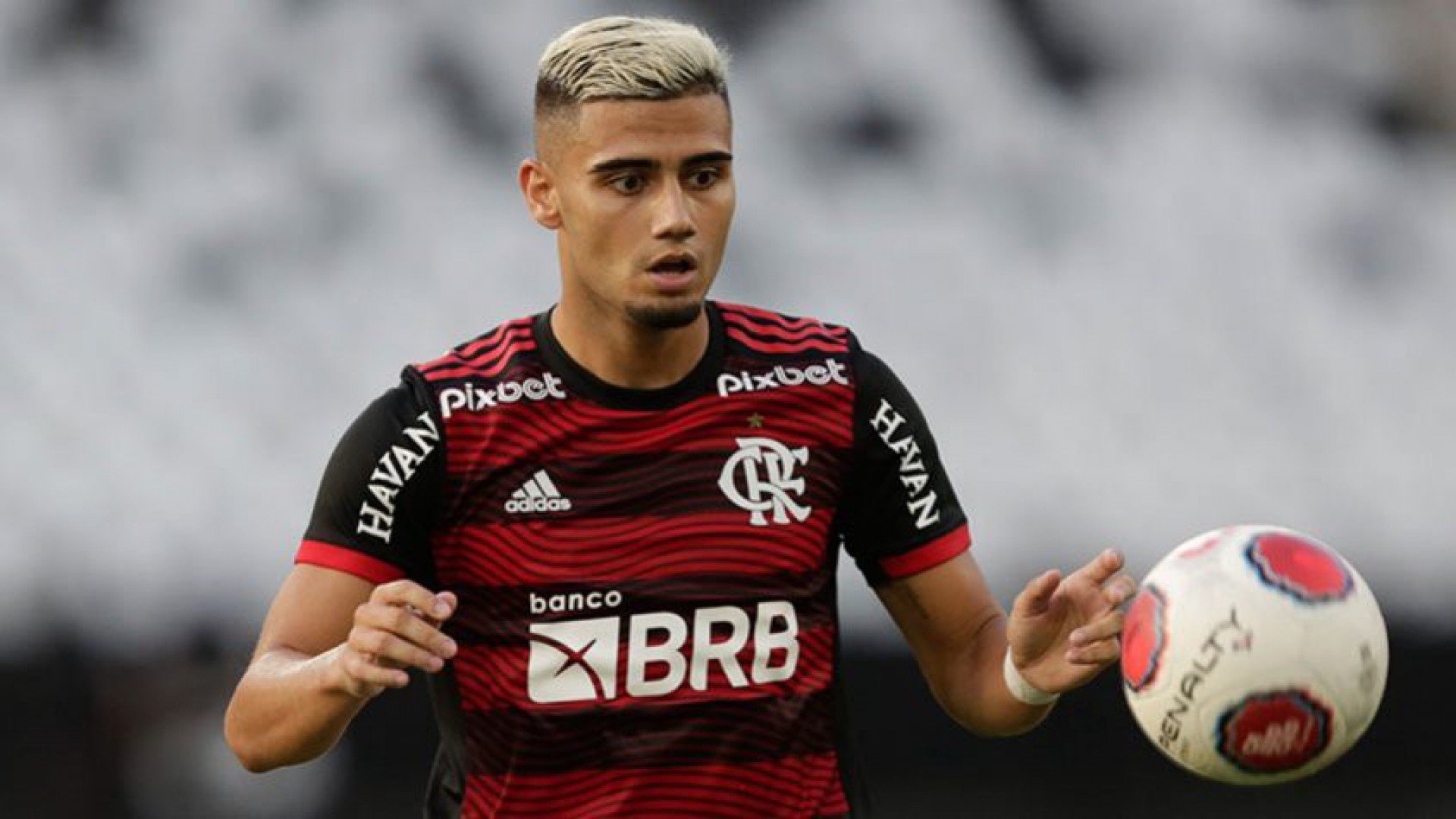 Andreas Pereira tem contrato com o Flamengo até junho deste ano - Gilvan de Souza/Flamengo