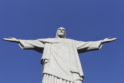 Cristo será iluminado de vermelho e azul para celebrar o Dia Mundial do Rim