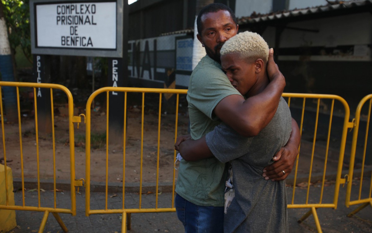 Liberdade e abra&ccedil;o da fam&iacute;lia