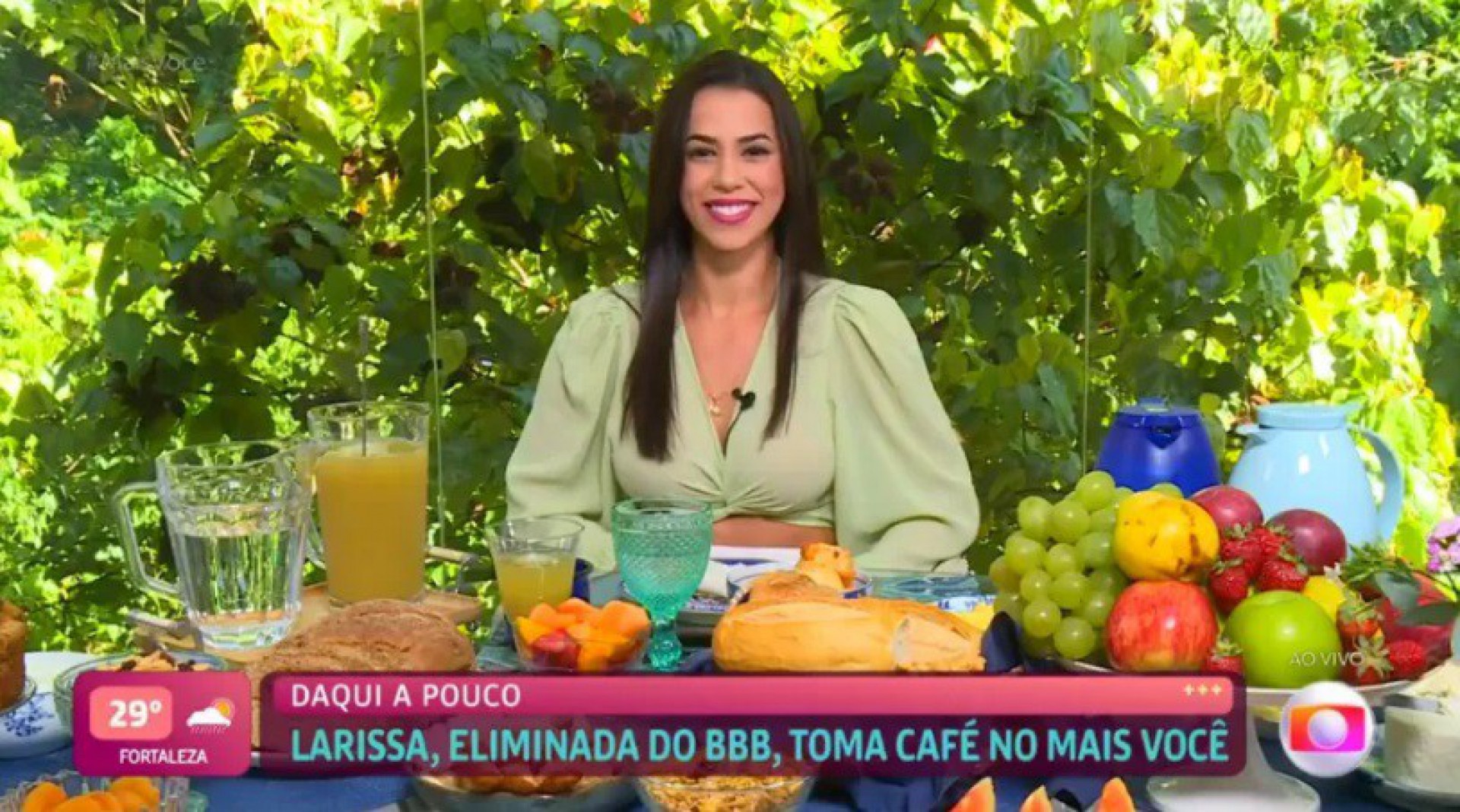 Larissa toma café da manhã no 'Mais Você' - Reprodução