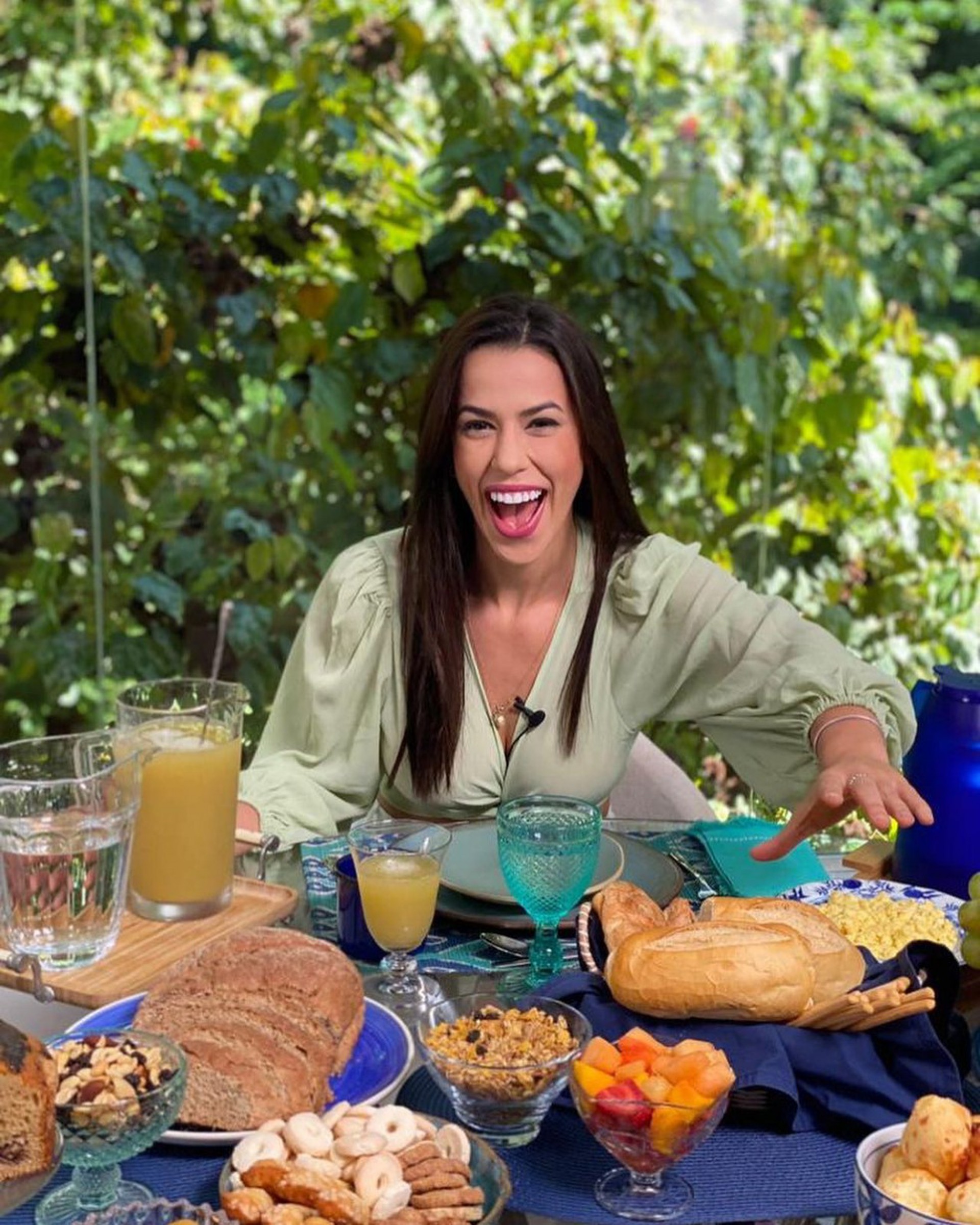 Larissa toma café da manhã no 'Mais Você' - Reprodução