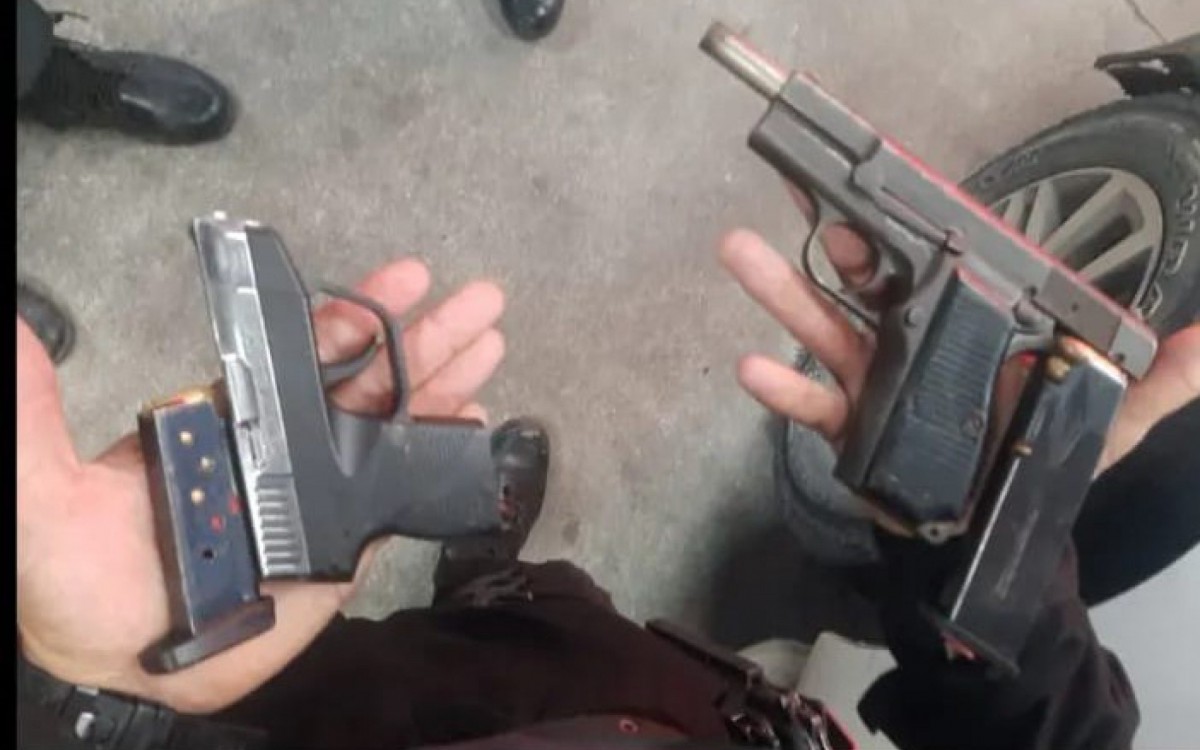 Opera&ccedil;&atilde;o terminou com duas pistolas e grande quantidade de entorpecentes apreendidos