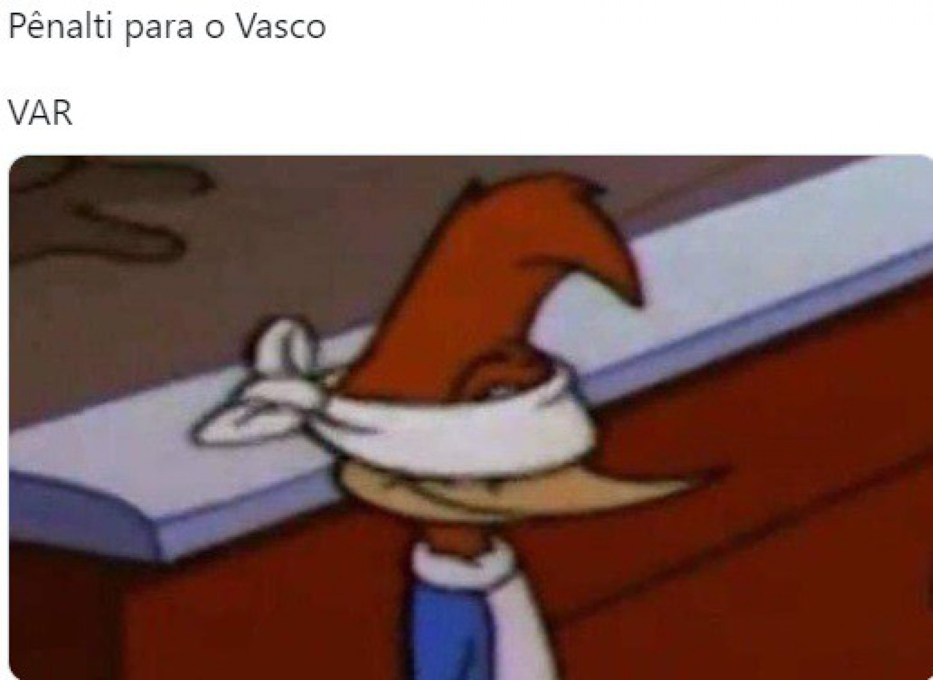 Memes: Torcedores do Vasco se irritam com suposto pênalti ignorado contra o Flamengo - Reprodução