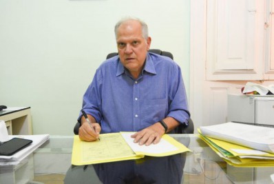 Prefeitura anuncia antecipação do 13º, pagamento de férias e licença prêmio para servidores atingidos pelas chuvas