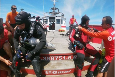 Bombeiros encontram primeira vítima do naufrágio em Angra