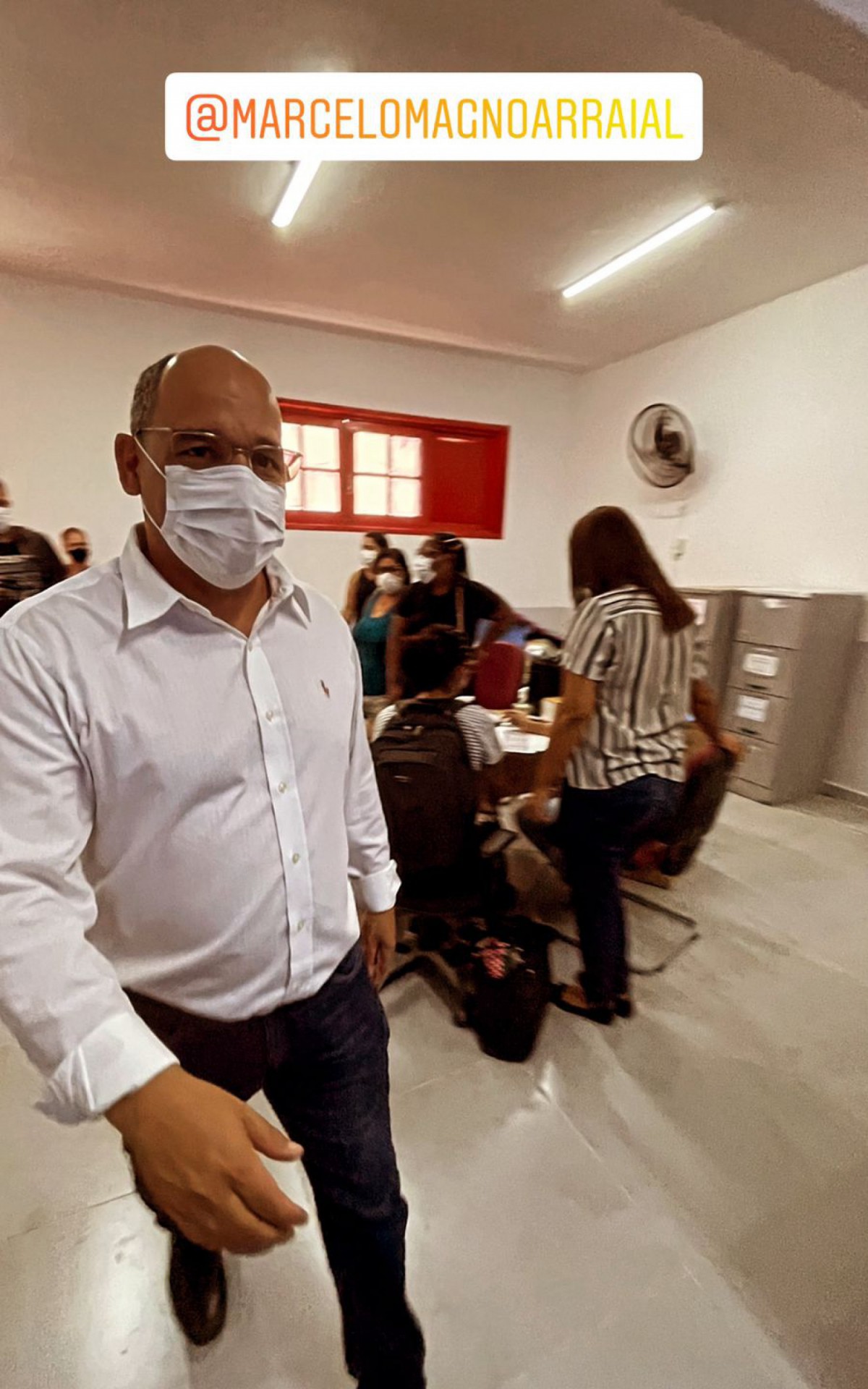 Marcelo esteve cedo vistoriando as escolas municipais 