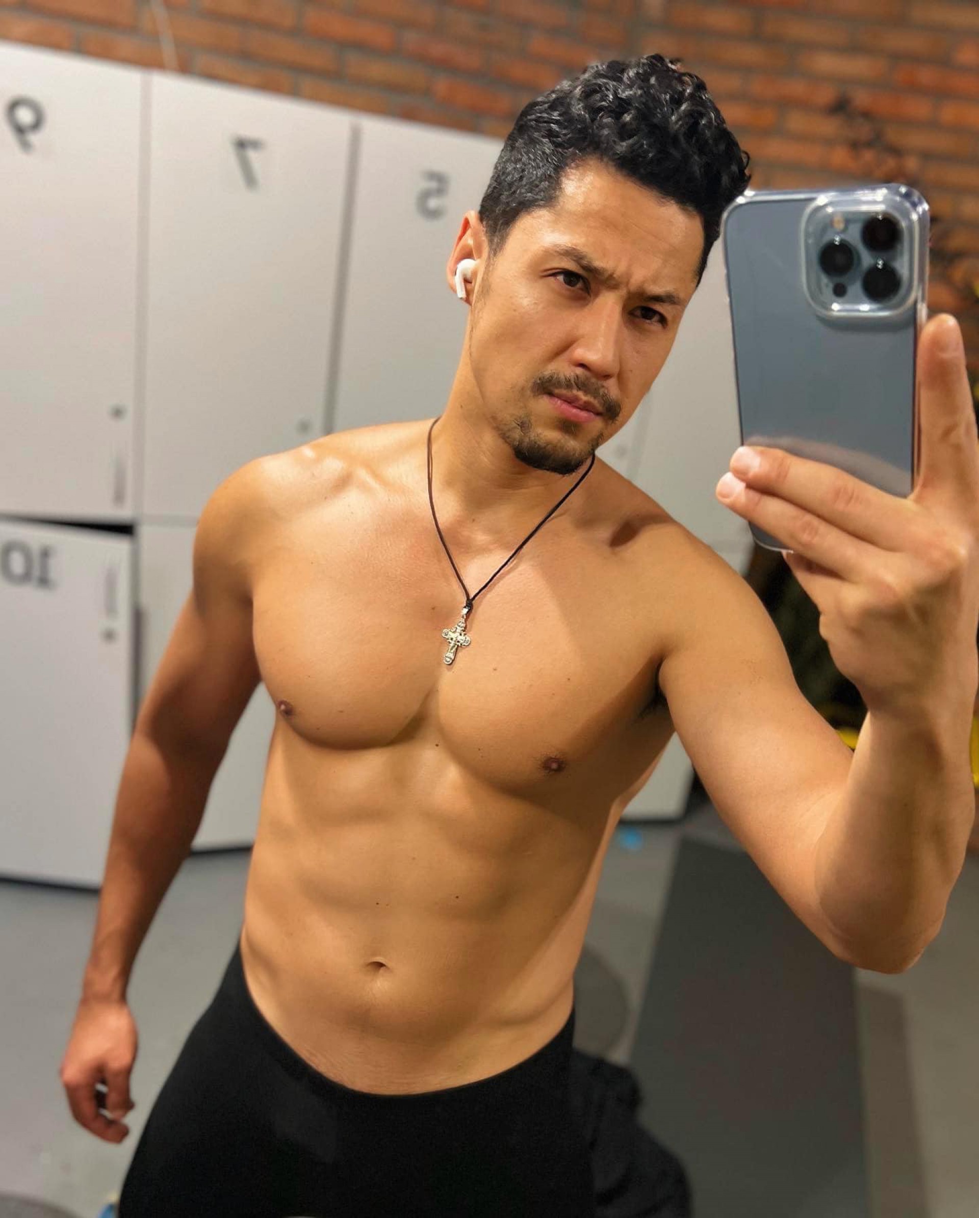 Ator, dublador e cantor ucraniano, Pasha Lee - Reprodução/Facebook