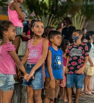 Ação social de Igreja evangélica leva diversão e música para crianças na Praça de Bacaxá - Divulgação