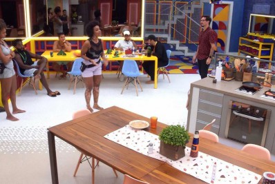 'BBB 22': Após formação de paredão, madrugada é marcada por brigas e discussões