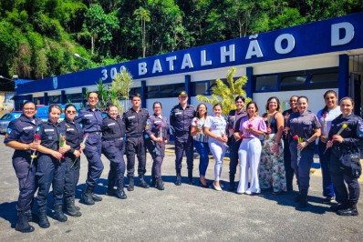 Policiais femininas recebem homenagem em Teresópolis