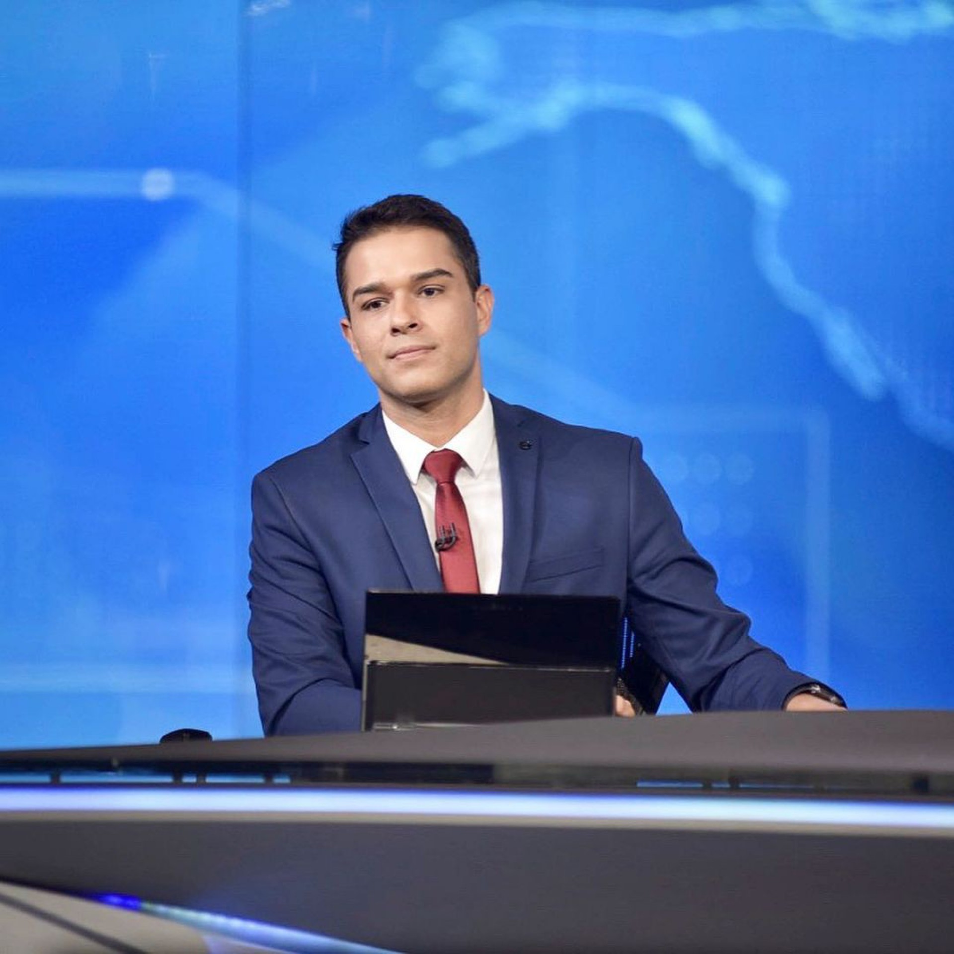 Philipe Lemos fez sucesso na web após apresentar o 'Jornal Nacional', em 2019 - Reprodução/Instagram