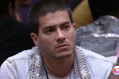 'BBB 22': Arthur Aguiar reflete após jogo da discórdia: 'Toda semana levando porrada'