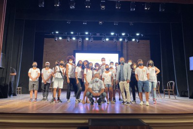 Theatro Municipal recebe a abertura oficial do ano letivo em Niterói