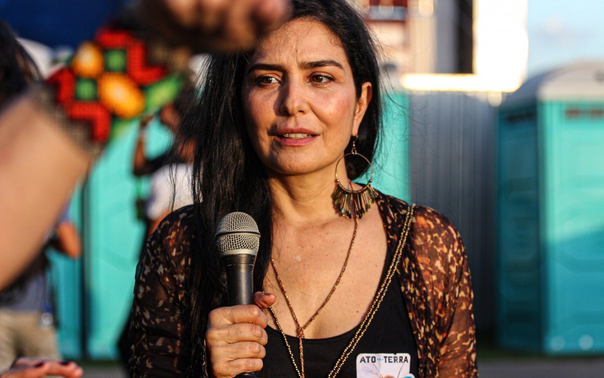 Let&iacute;cia Sabatella