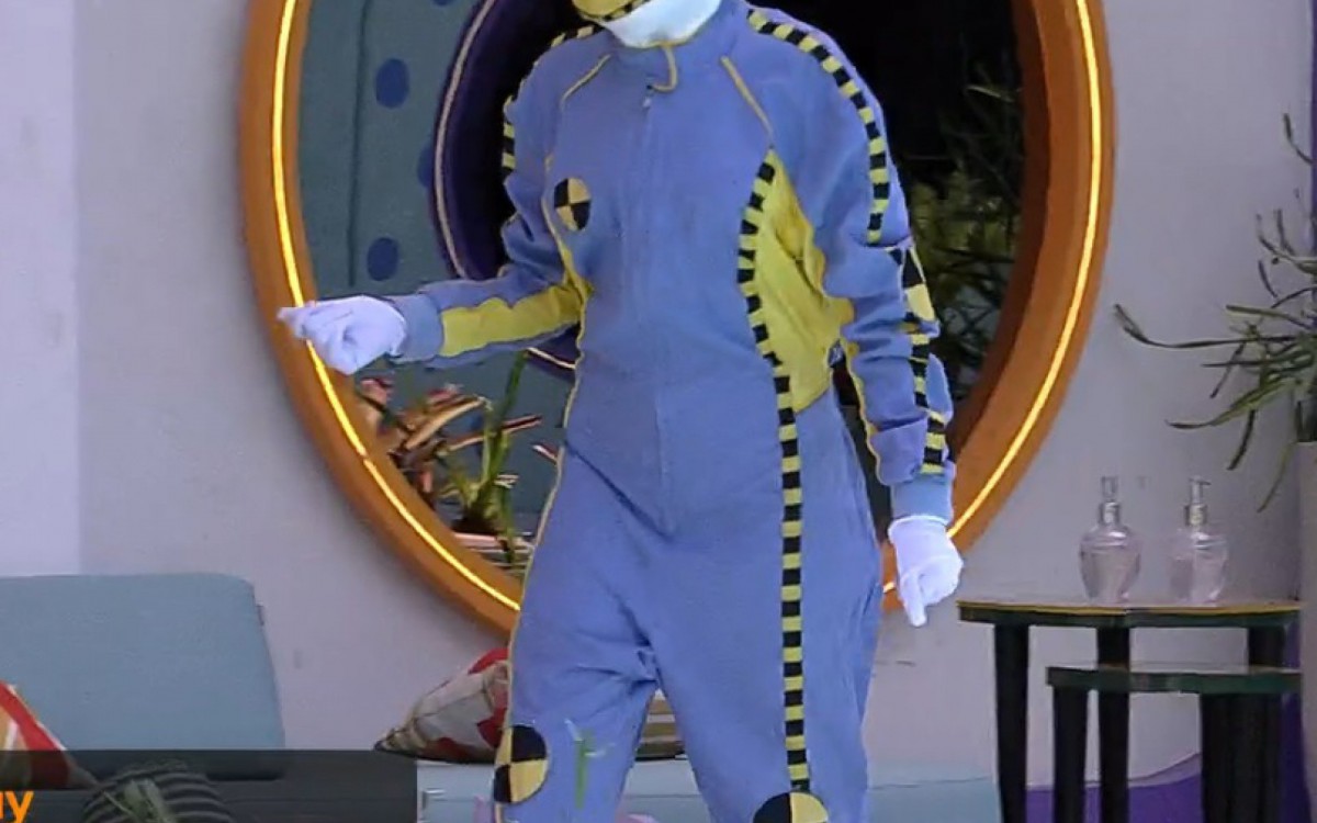 Brothers se assustam com chegada de Dummy na casa do 'BBB 22' - reprodução da TV Globo