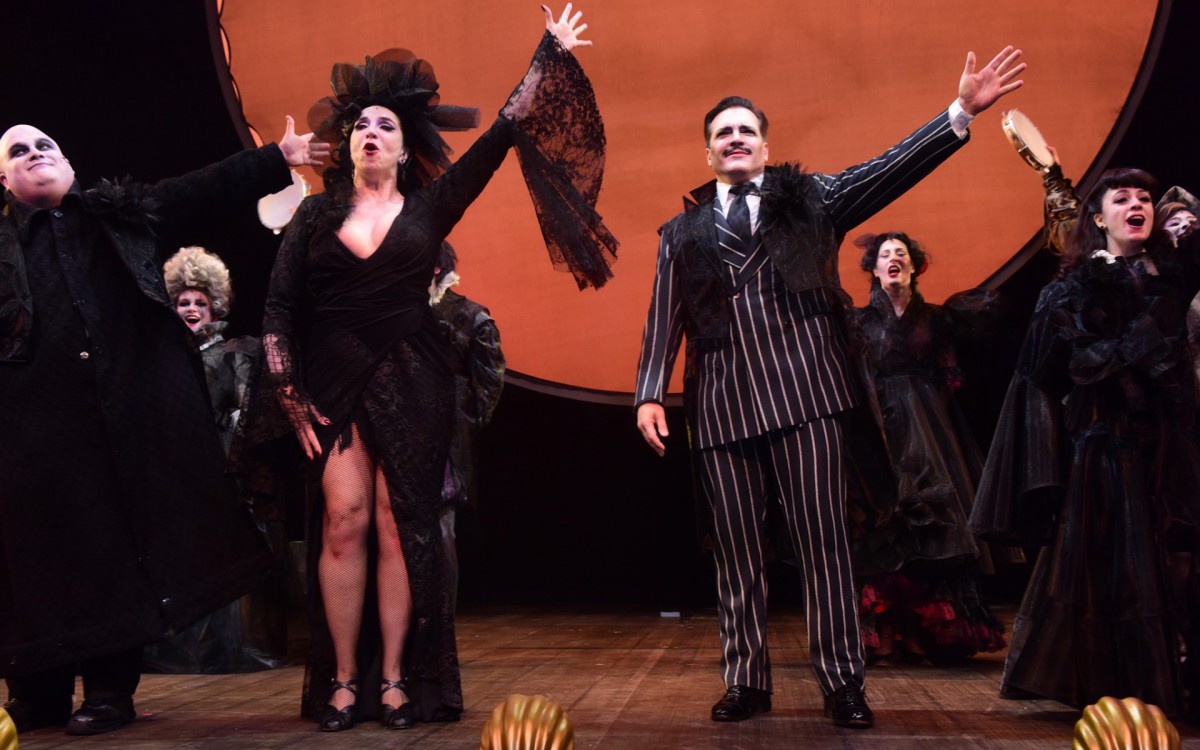 Elenco de 'A Fam&iacute;lia Addams'