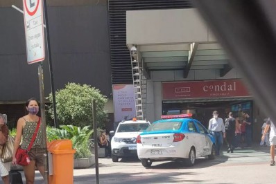 Homens armados assaltam joalheria no Shopping Tijuca