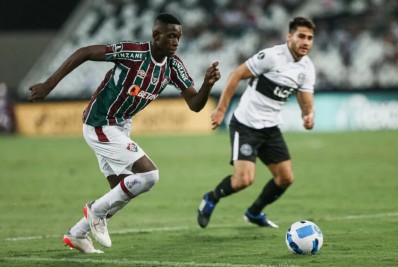 Luiz Henrique, do Fluminense, é reavaliado e situação não preocupa após sofrer dura entrada na Libertadores