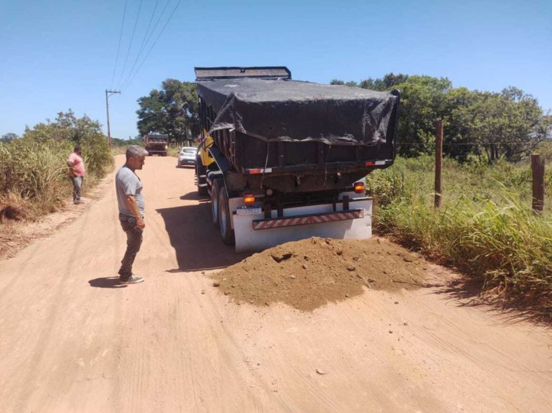 Um mês depois de protesto, Estrada do Trimumum, em Botafogo, recebe melhorias - Sabrina Sá (RC24h)