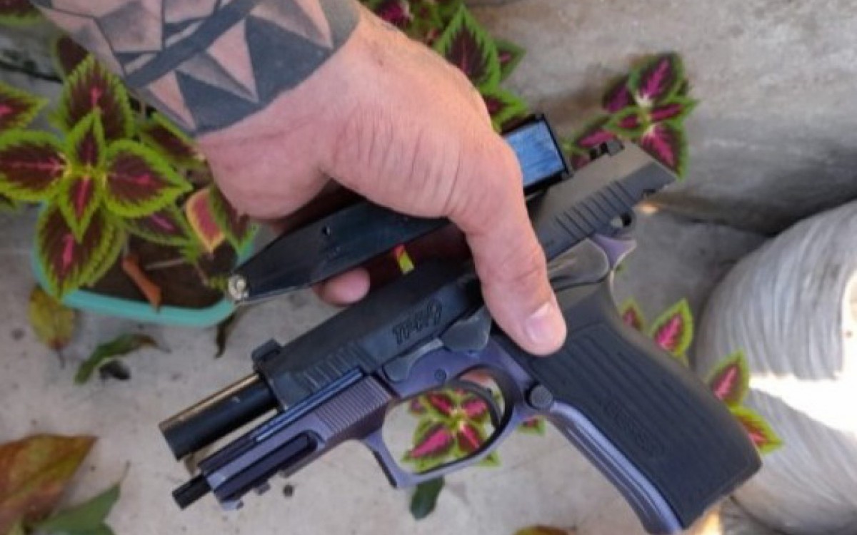 Homem &eacute; preso com arma de fogo com numera&ccedil;&atilde;o raspada em Araruama