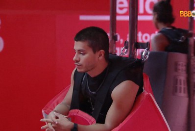 'BBB 22': Após 21 horas, Arthur Aguiar desiste da prova de resistência