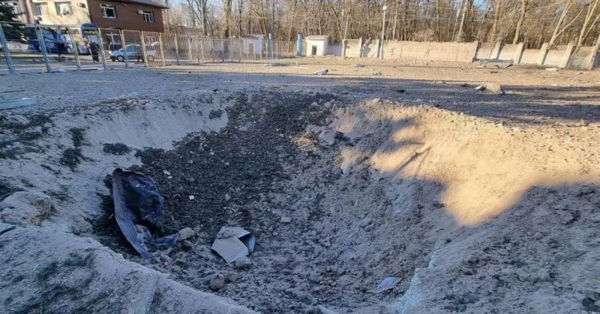 Estádio do FC Desna, clube da cidade de Chernihiv, no norte da Ucrânia, destruído por bombas russas  - Divulgação/ Federação Ucraniana de Futebol
