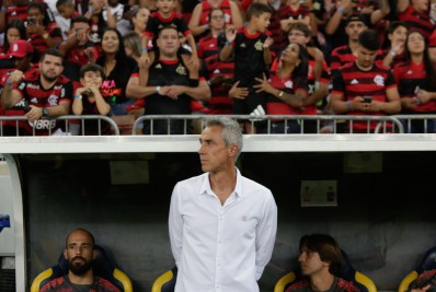 Flamengo desembarca em Goiânia para estreia no Brasileirão e recebe apoio de torcida 