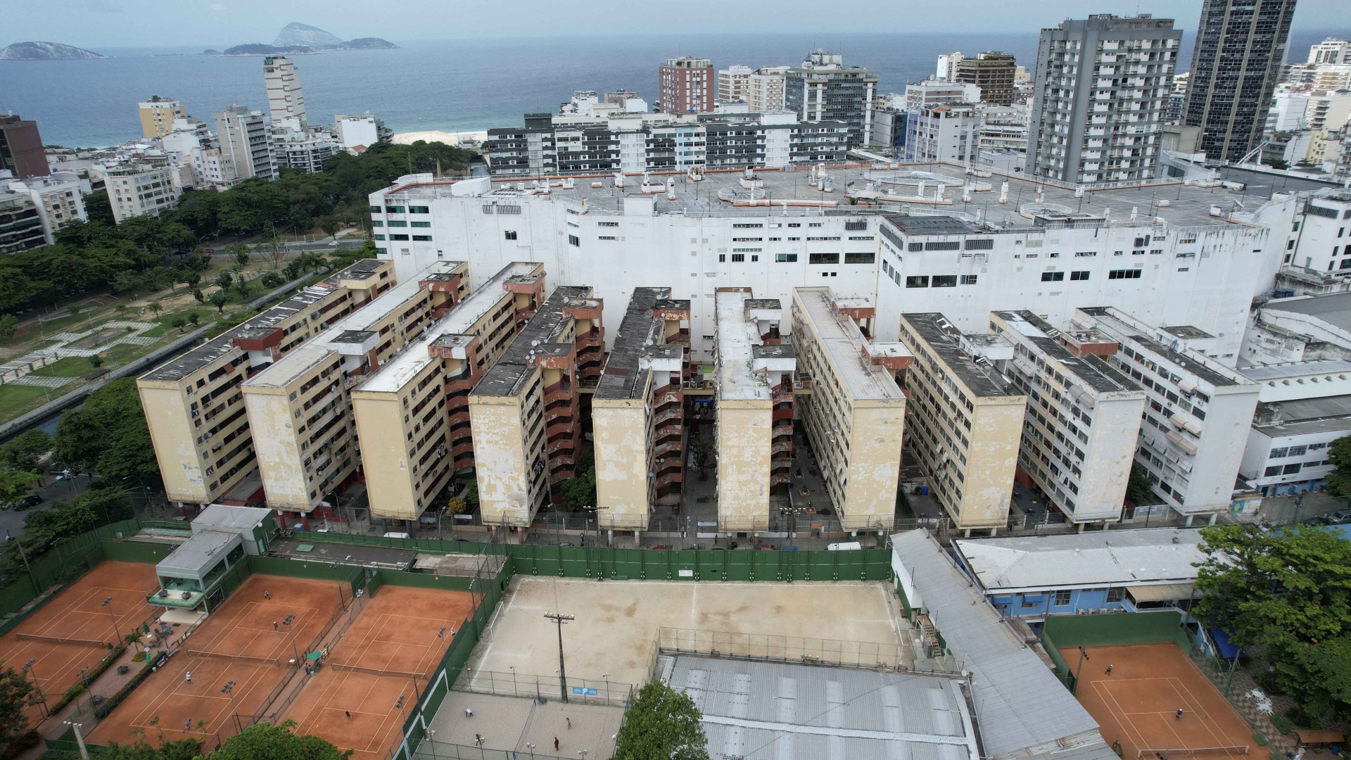 Governador Cláudio Castro assinou termo para início das obras orçadas em mais de R$ 4,4 milhões - Rogerio Santana/Governo do Rio