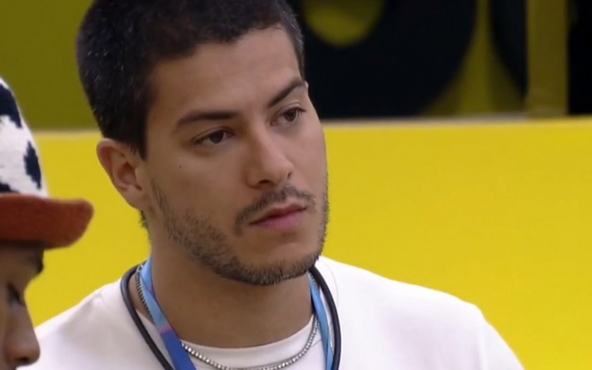 Arthur Aguiar no almoço do anjo do 'BBB 22' - Reprodução da TV Globo